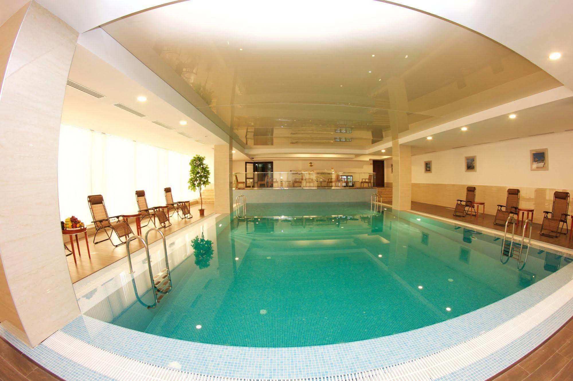 Shera Inn Hotel 阿拉木图 外观 照片